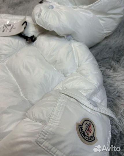 Пуховик Moncler maya 70 белый