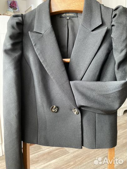 Пиджаки и жакеты