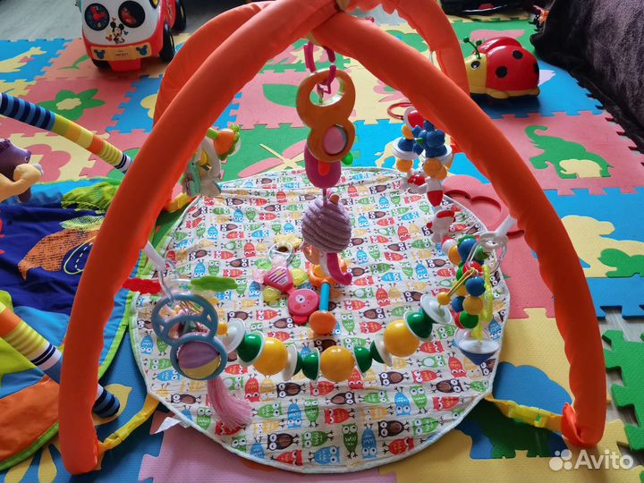 Погремушки, развивающие коврики