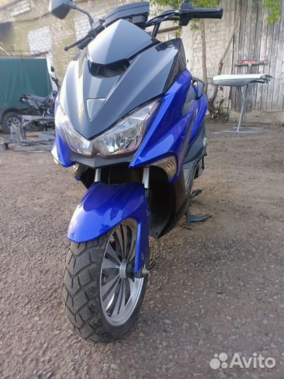 Скутер ARC 125
