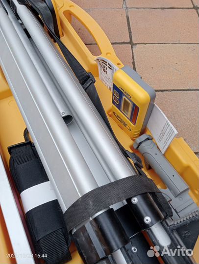 Продам нивелир Spectra Precision HV101