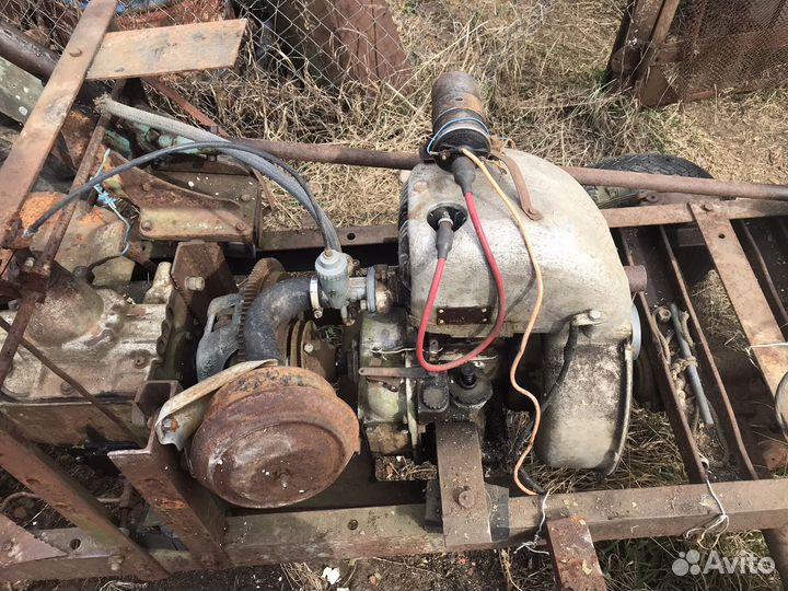 Мини-трактор, 1990