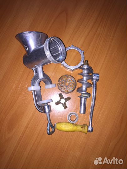 Ручная мясорубка на запчасти