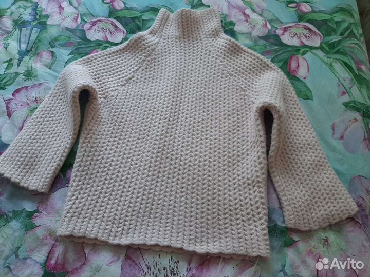 Свитер