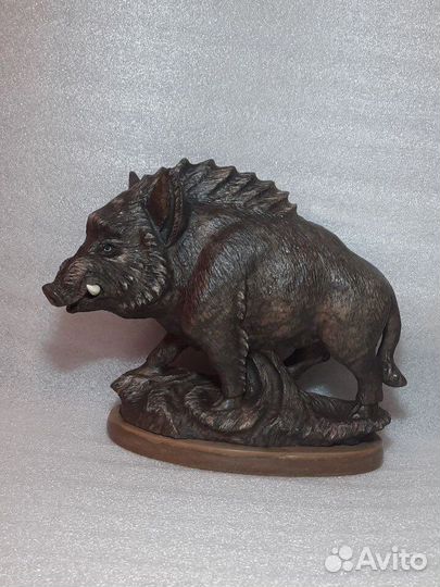 кабан из дерева. фигурка кабан камни. статуэтка кабан серебро. сувенир кабан. год кабана камень.