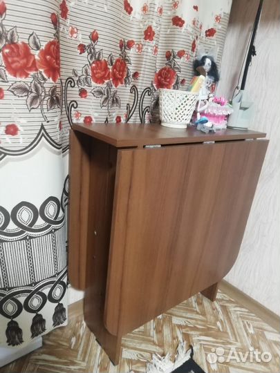 Тумба под телевизор