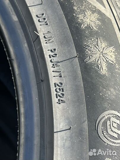 Unistar Ice Protection 285/45 R22 и 325/40 R22 118H