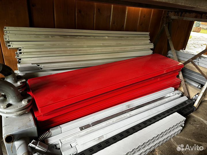 Полка стеллажная красная 125*30 см 30 шт мдм