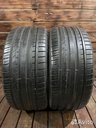 Falken Azenis FK-453 235/30 R20