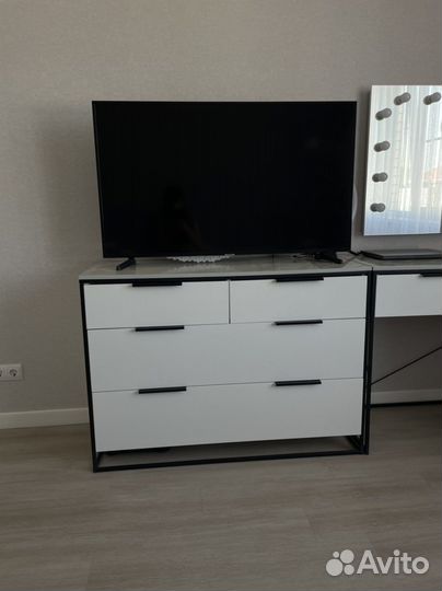 Комод белый