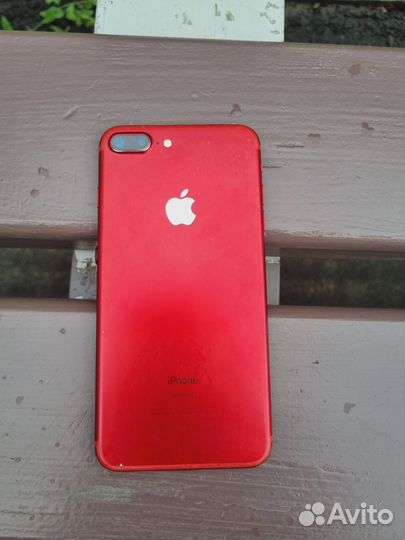 iPhone 7 plus product red