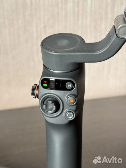 Стабилизатор для телефона dji osmo mobile 6