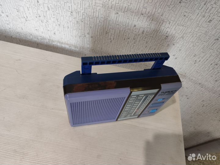 Радиоприемник Турист рп 215. СССР