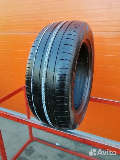 Kumho Ecsta HS51 235/55 R17 103W