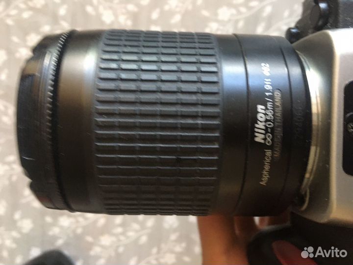 Nikon F65 с батарейным блоком