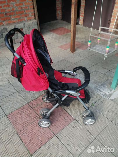 Прогулочная коляска