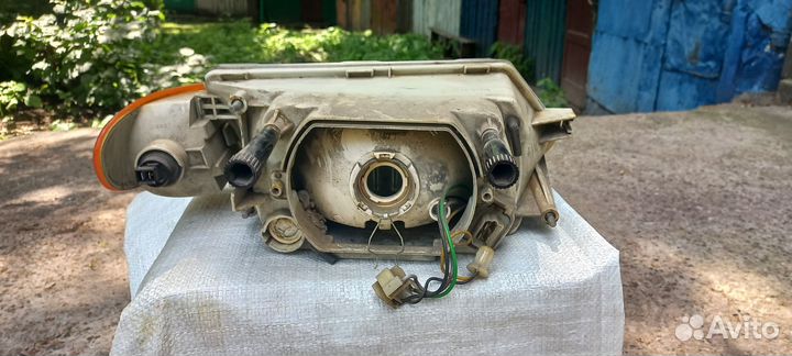 Фара передняя левая на ваз 2114, 2115, 2113