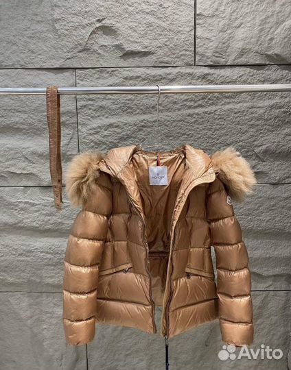 Пуховик Moncler Boed женский