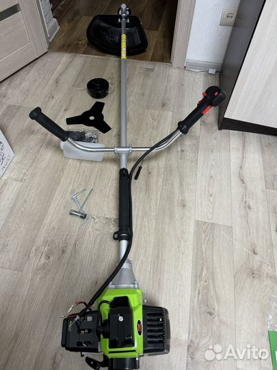 Триммер бензиновый