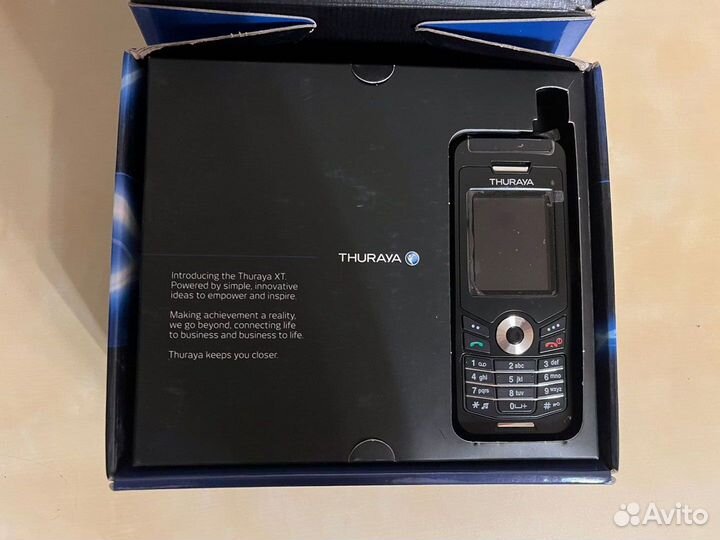 Спутниковый телефон Thuraya XT