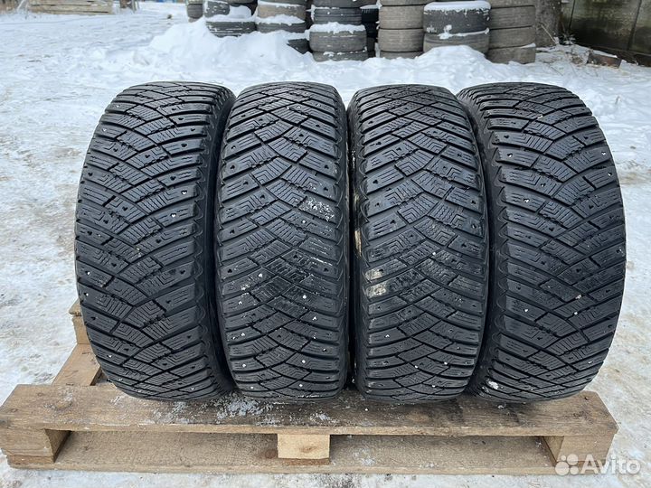 Goodyear Ultragrip Ice Arctic 195/65 R15