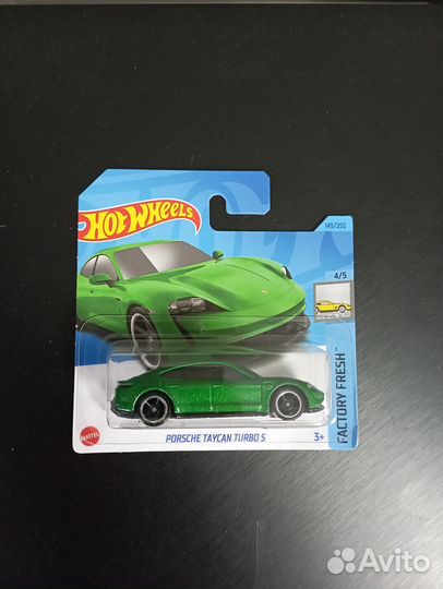 Hot wheels Porsche Taycan Turbo S