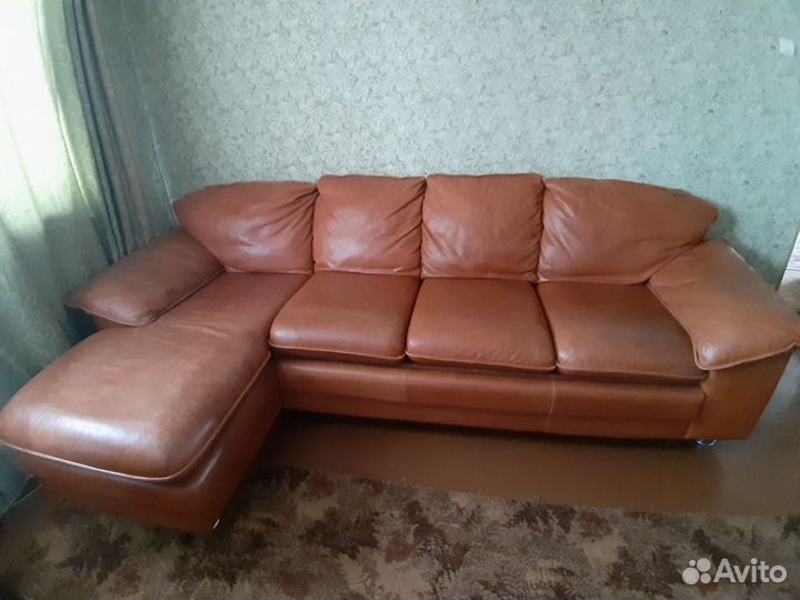 Кожаный угловой диван бу