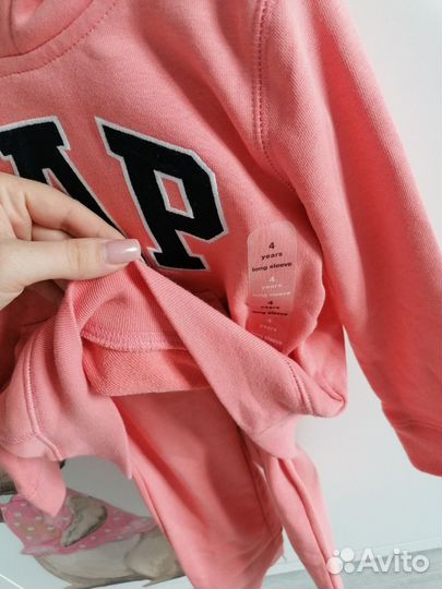 Новый костюм gap на девочку 98 104