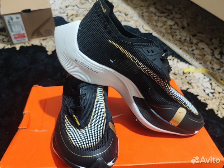 Кроссовки мужские nike 39 размер