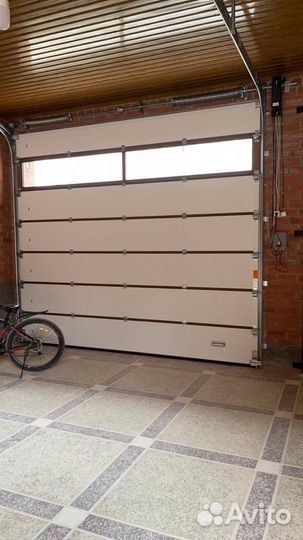 Секционные ворота