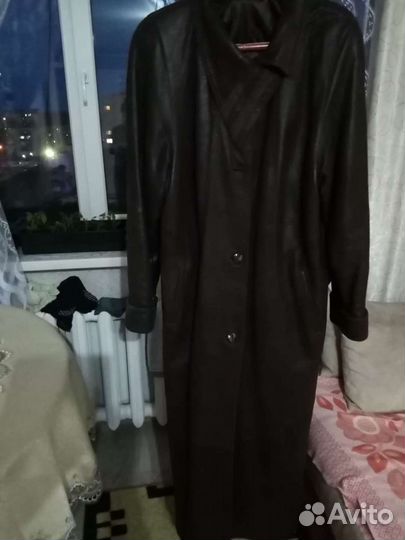 Кожаный плащ женский