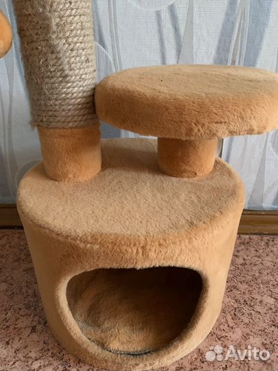 Домик для кошки с когтеточкой бу