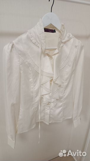 Блузка с рюшами белая kayanu,S