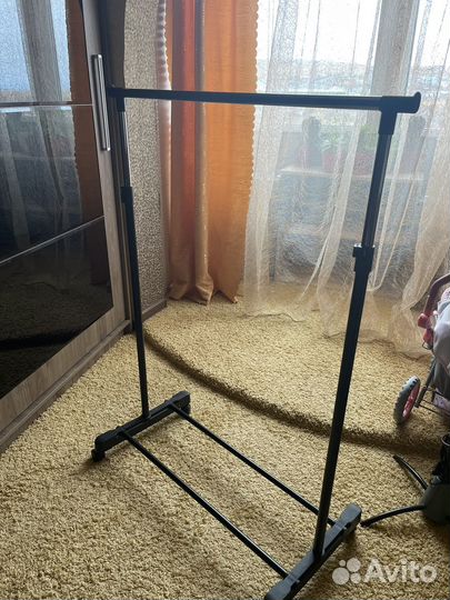 Вешалка для одежды напольная