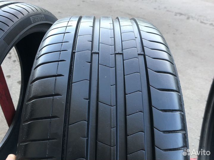 Pirelli P Zero PZ4 245/35 R20