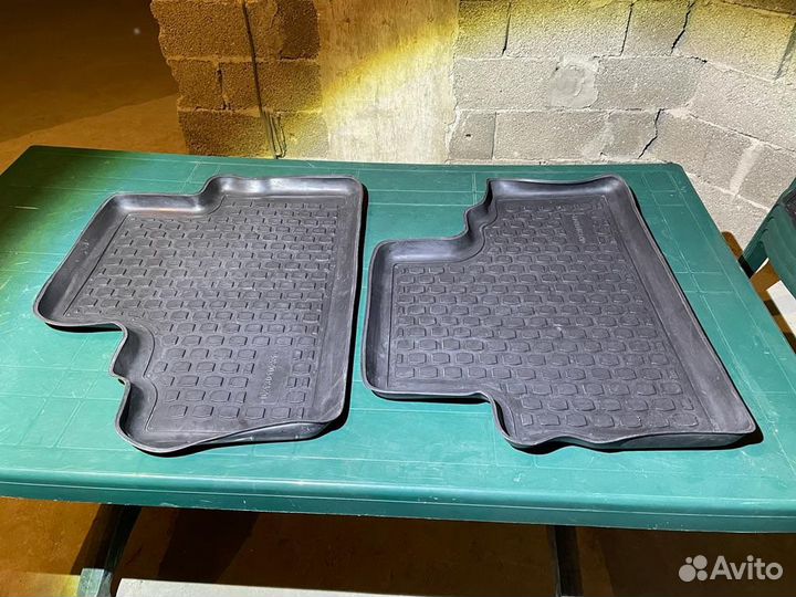 Автоковрики резиновые Хонда ср в 3