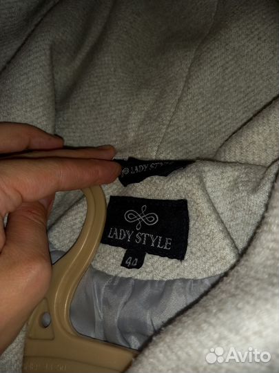 Пальто женское демисезонное 42 44