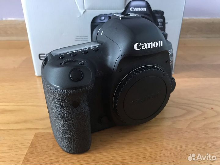 Canon 5D Mark IV body (пробег 12 тыс. кадров)