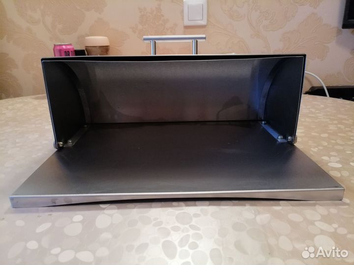 Хлебница металлическая