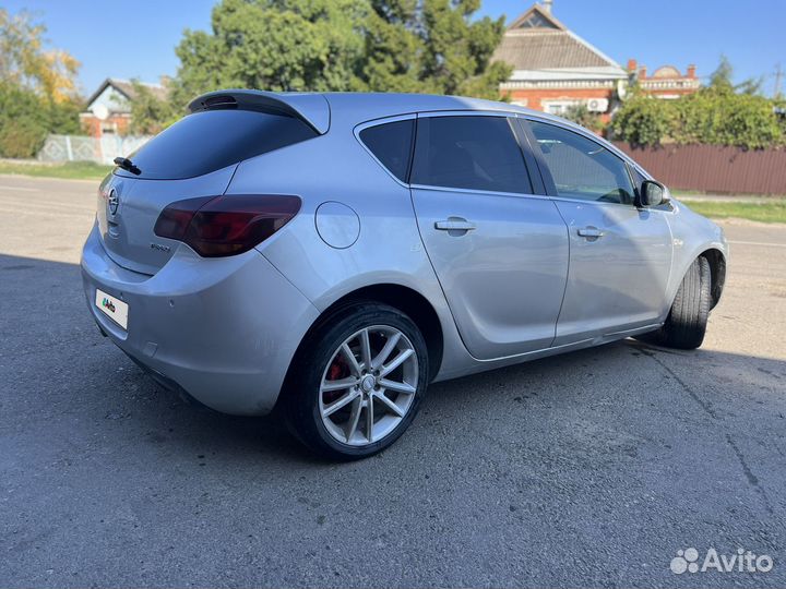 Opel Astra 1.4 AT, 2011, 247 000 км