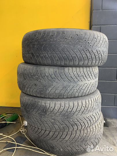 Nokian Tyres Hakkapeliitta 8 205/60 R16