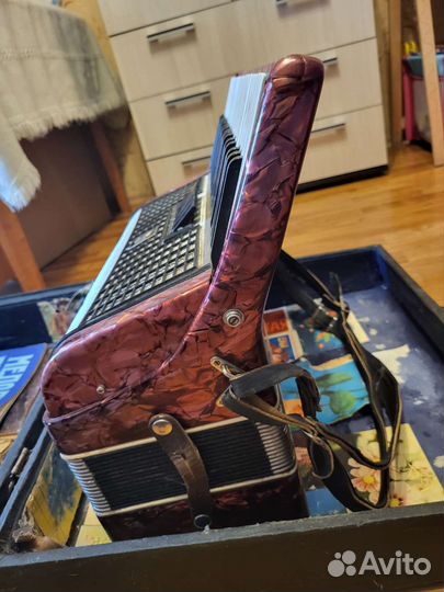 Советский Аккордеон Волга 2(баян), Кейс, песни