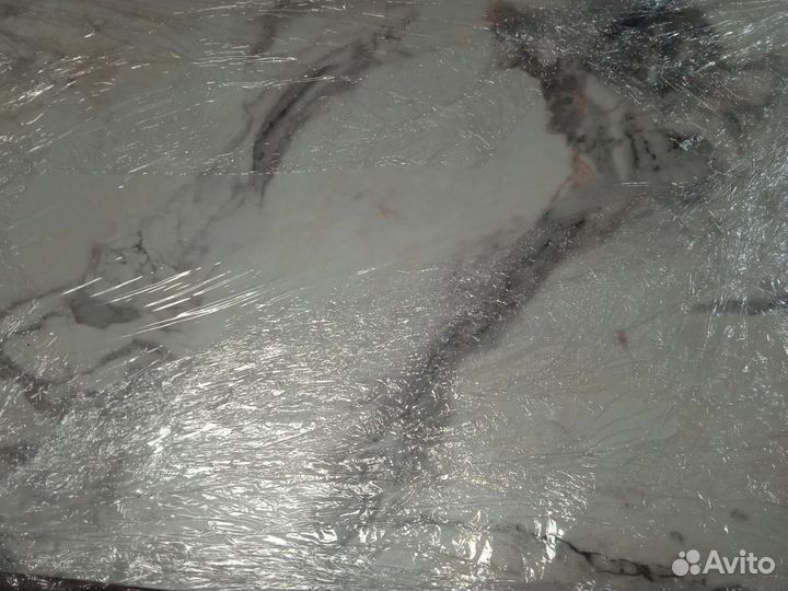 Кухонный стол