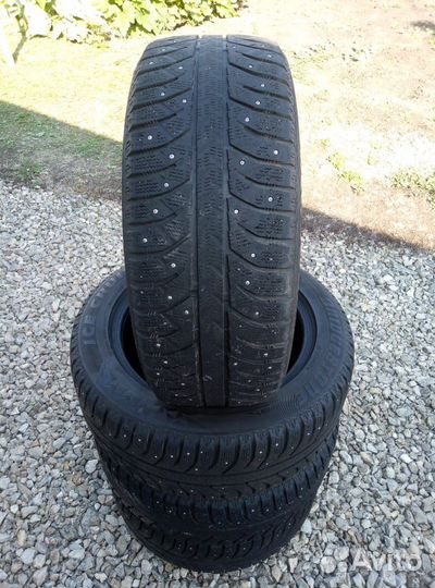 Bridgestone Ice Cruiser 7000 205/55 R16 91T