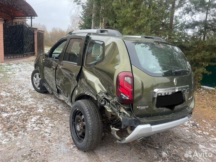 Renault Duster 1.5 МТ, 2017, битый, 80 000 км