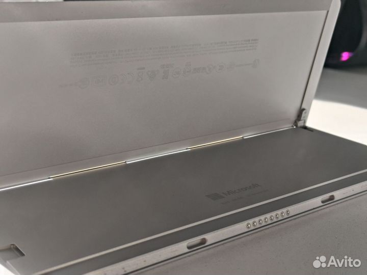 Microsoft Surface Surface Go 4GB/64GB