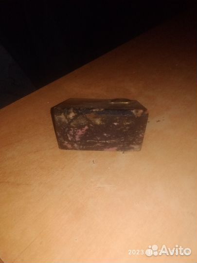 Настольный барельеф В.И.Ленина,бронза на камне