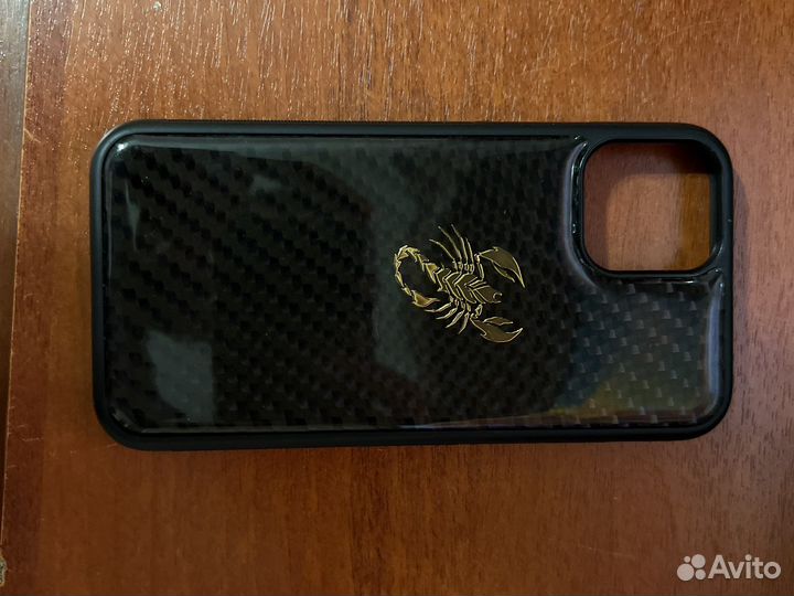 Чехлы на iPhone 11 про