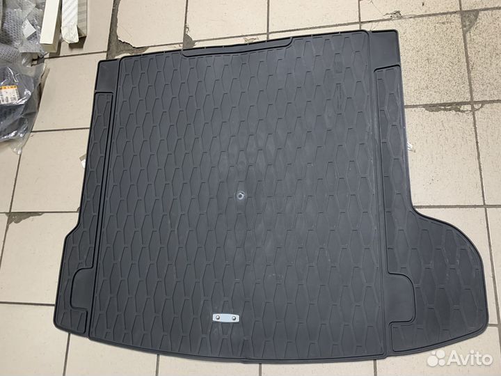 Jaguar F-Pace Коврик багажного отделения