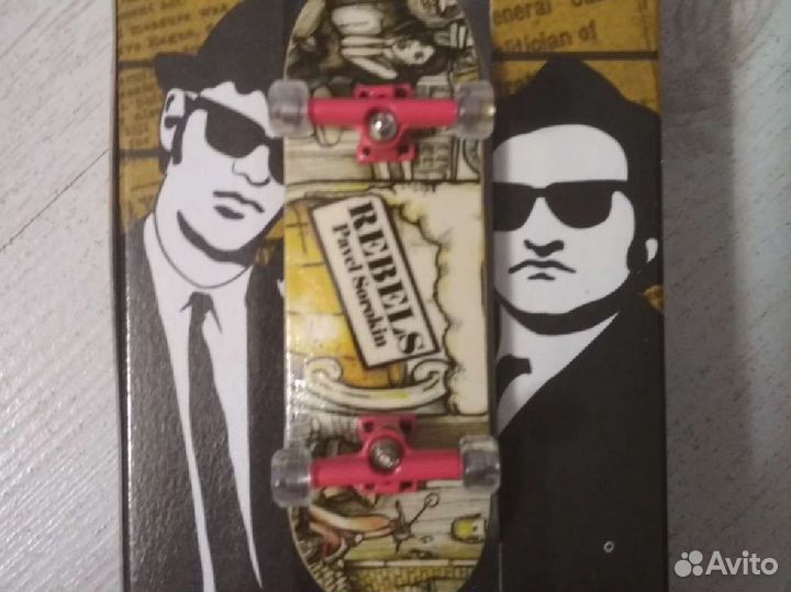 Фингерборд деревянный с подшипниками